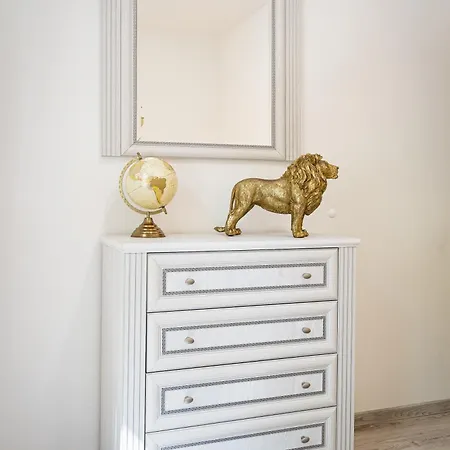 Luxury Lion
