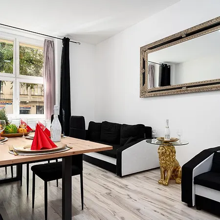 Luxury Lion Praga