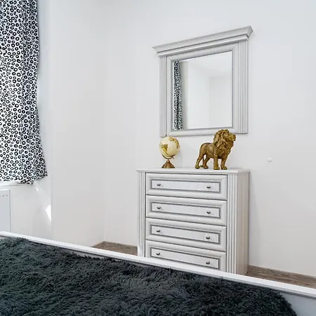 Luxury Lion Praga